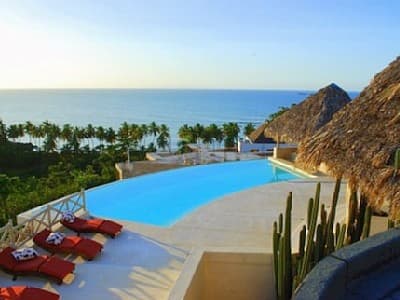 Large villa on small hill with amazing view en Las Ballenas, Las Terrenas — En venta