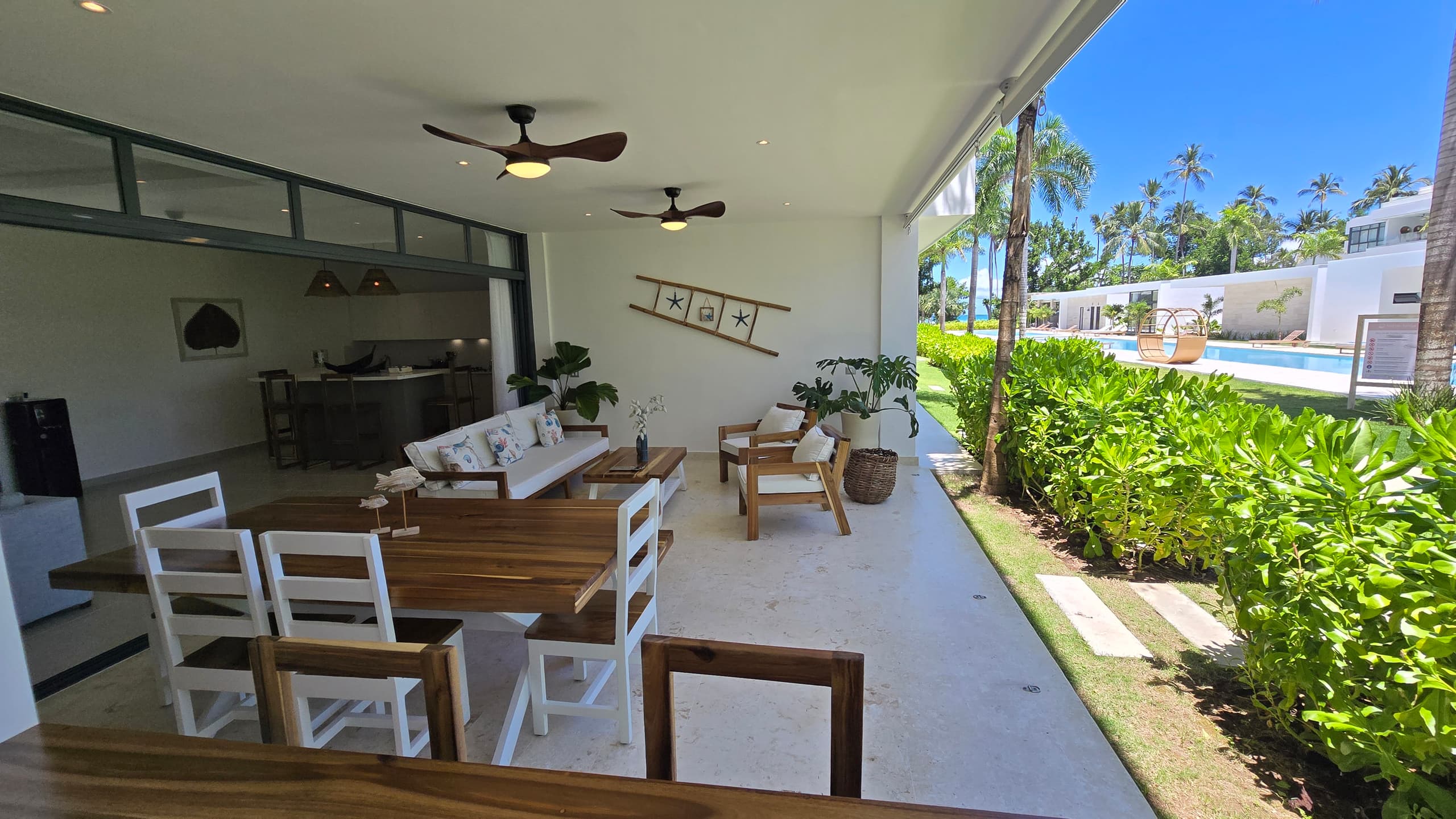 Condominio frente al mar de 2 habitaciones en la playa El Portillo en El Portillo, Las Terrenas — En venta