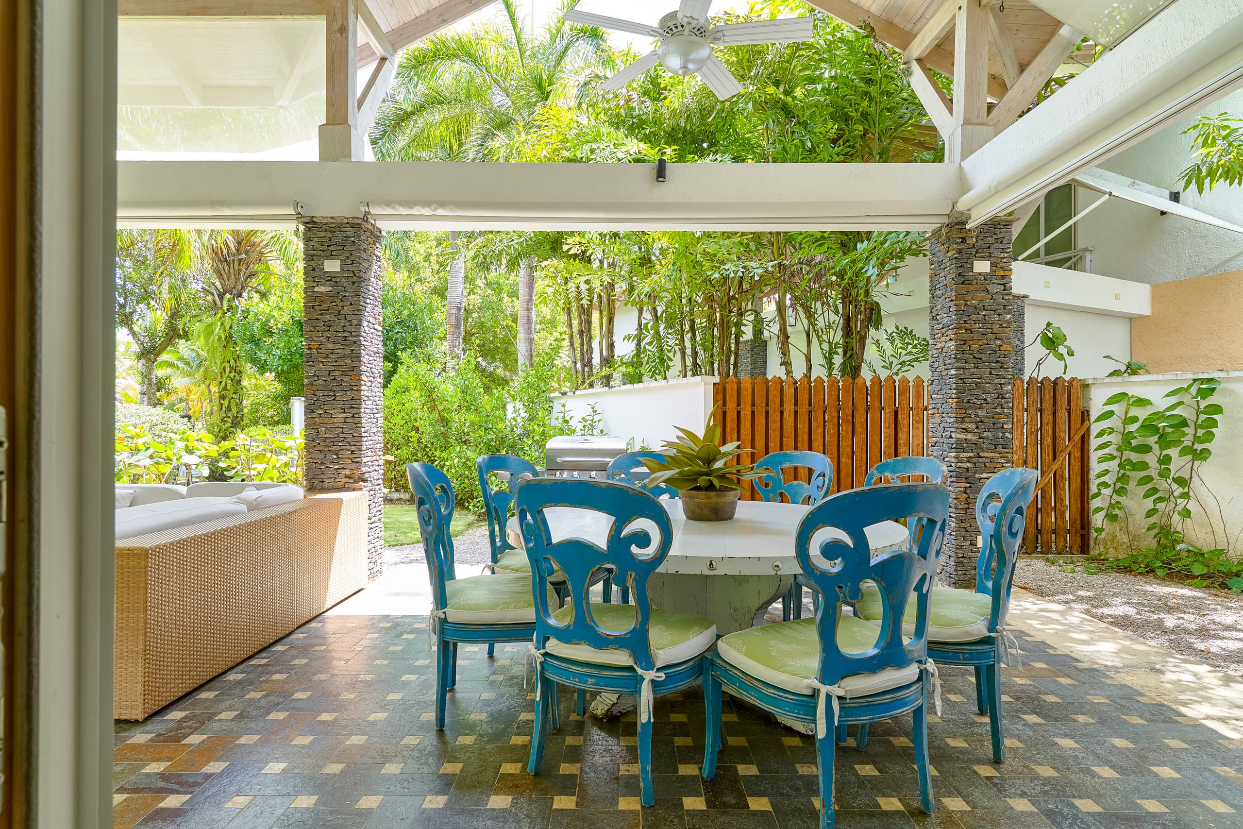 Elegante townhouse junto a la playa en El Portillo, Las Terrenas — En venta