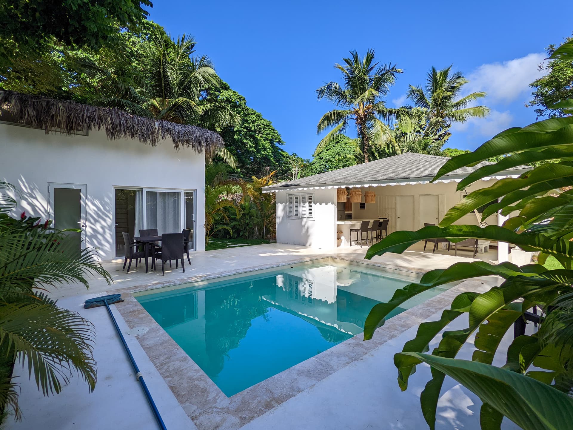 Villa de 2 habitaciones más bungalow cerca de Bonita en Bonita, Las Terrenas — En venta