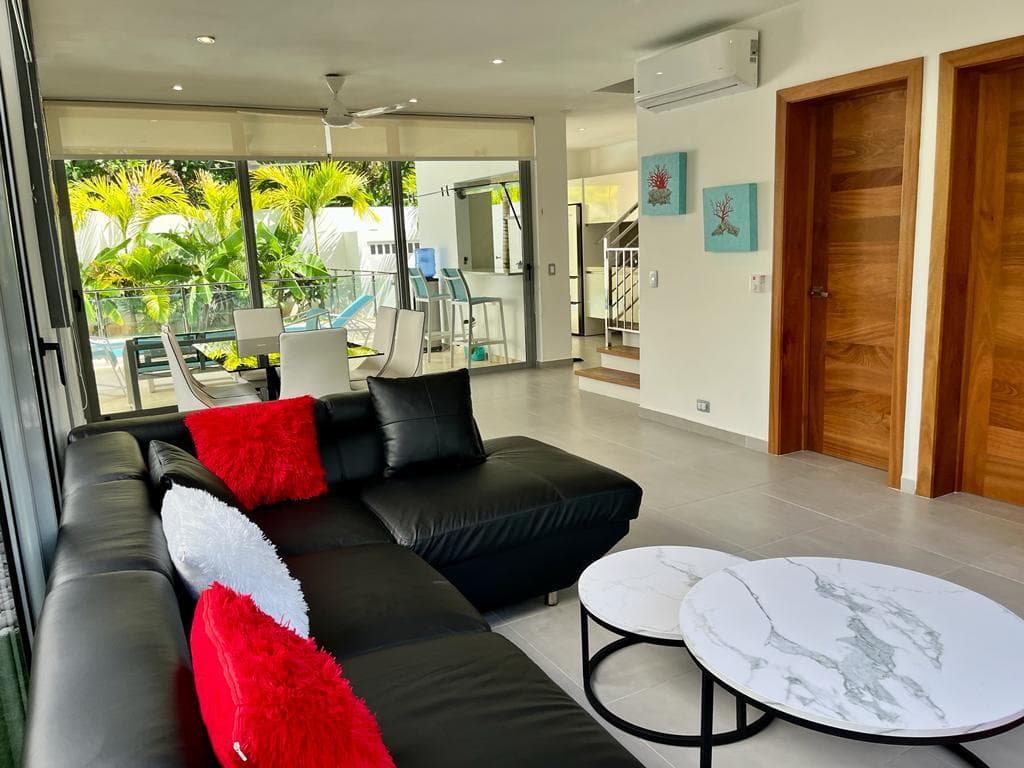 Villa de 3 habitaciones apta para alquiler cerca de la playa en Las Ballenas, Las Terrenas — En venta