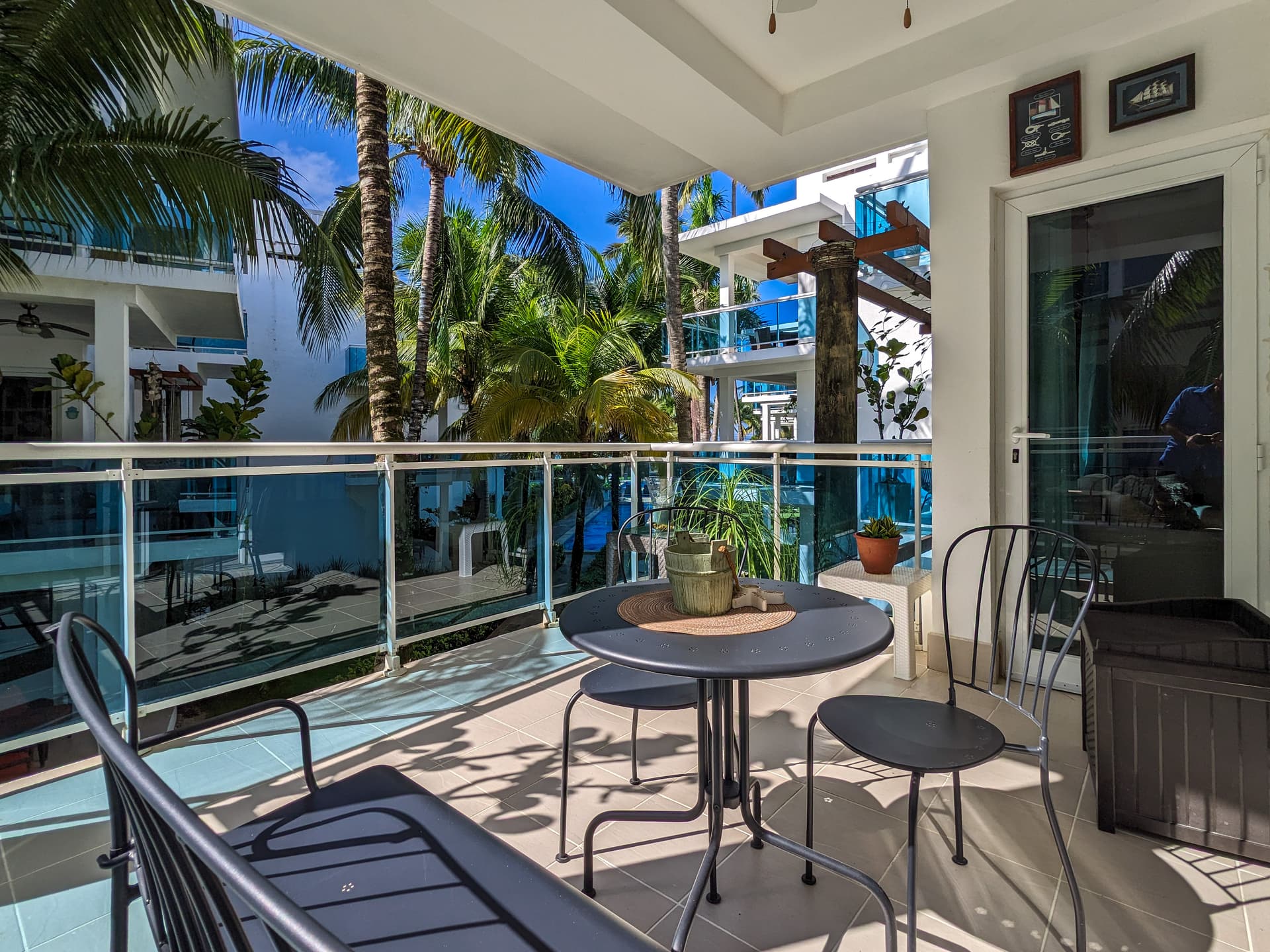 Condominio de 2 habitaciones en una tranquila zona residencial junto a la playa en Las Ballenas, Las Terrenas — En venta