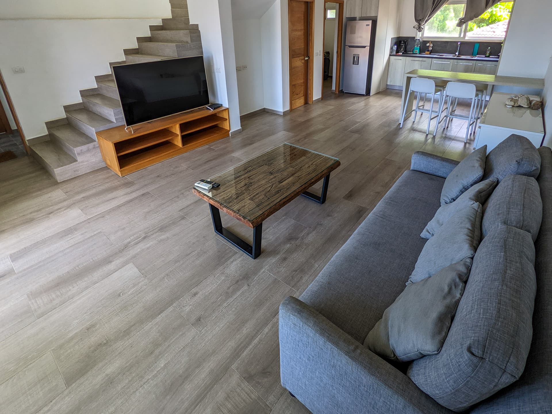 Penthouse moderno con terraza privada en el pueblo en Center Town, Las Terrenas — En venta
