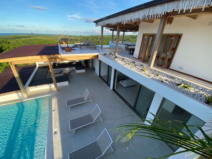 Contemporary Taíno hilltop villa with amazing views en Abra Grande, Las Terrenas — En venta