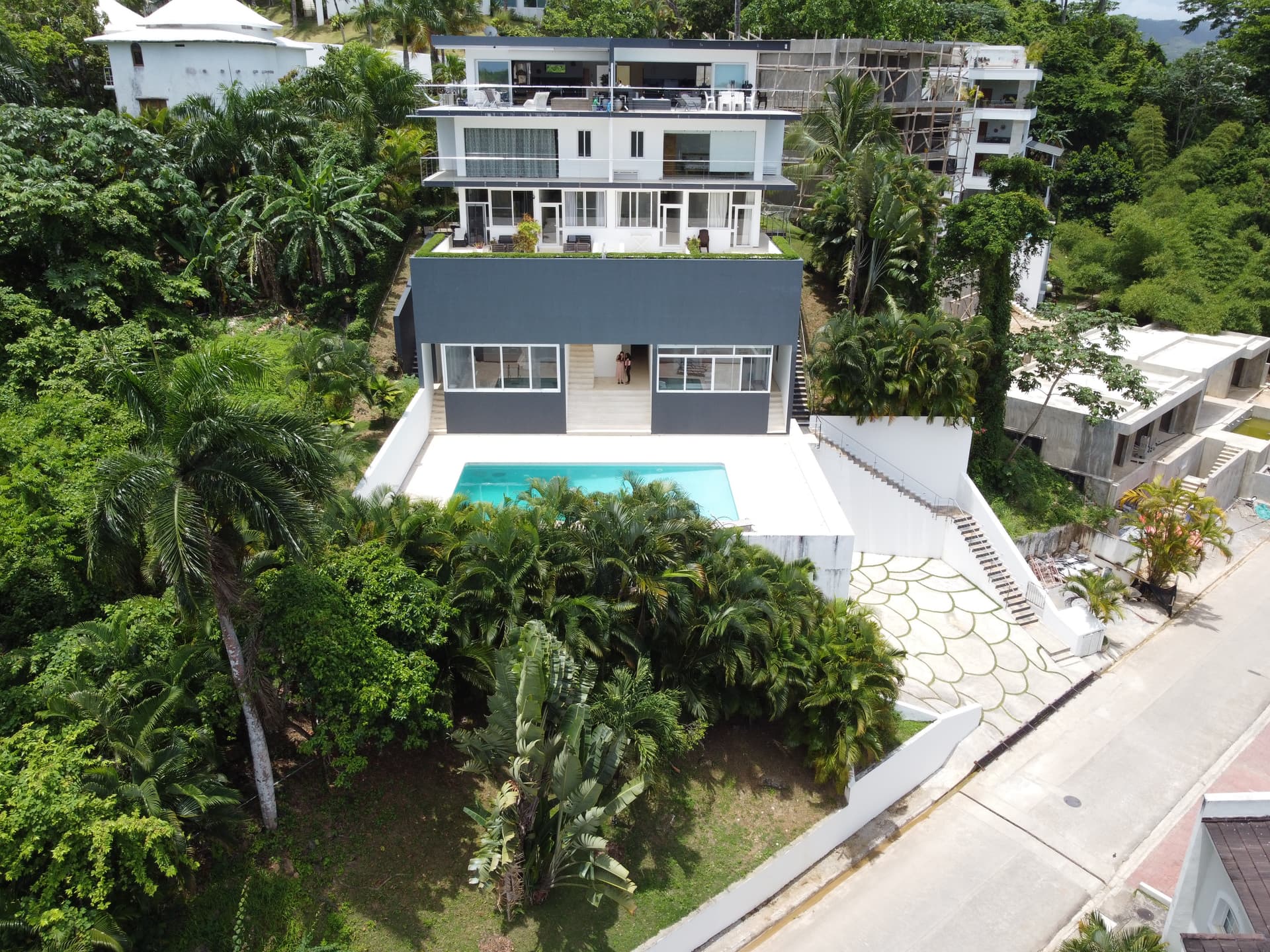 Encantador condominio de 2 habitaciones a corta caminata de Playa Las Ballenas en Las Ballenas, Las Terrenas — En venta