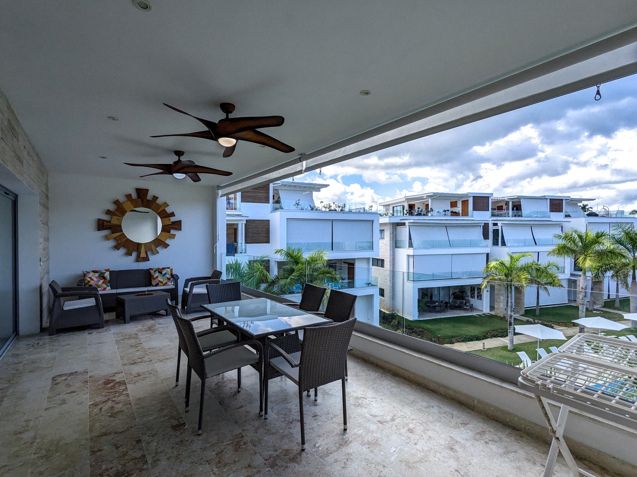 Penthouse lujoso y versátil cerca de la playa en Center Town, Las Terrenas — En venta