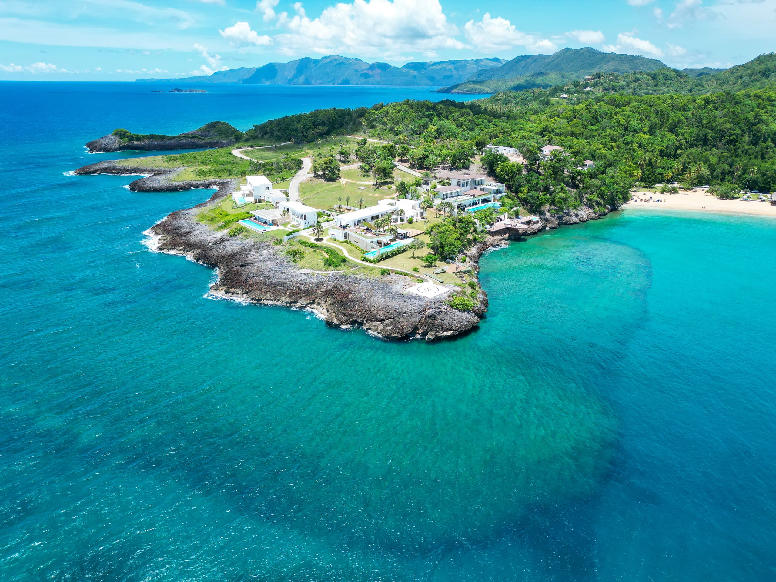 Terreno frente al mar para tu mansión millonaria en El Limón — En venta